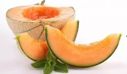 吃哈密瓜嘴巴有味