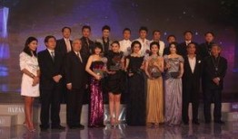 莎头颁奖吃瓜,一场吃瓜盛宴背后的精彩瞬间