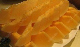 吃哈密瓜刮喉咙,一吃解喉痒，揭秘刮喉咙的秘密