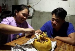 胖妹的吃瓜图片,萌态十足，网友直呼可爱爆表！