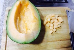 吃哈密瓜应不应该吃籽瓜,食用选择与营养考量