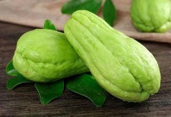 周大福吃瓜,揭秘珠宝界的“瓜田”风云