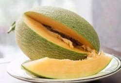 吃哈密瓜刮喉咙,一吃解喉痒，揭秘刮喉咙的秘密
