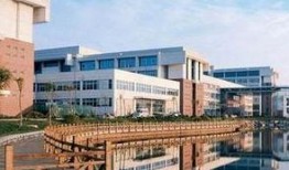 吃瓜临沂大学,揭秘临沂大学生的校园生活点滴